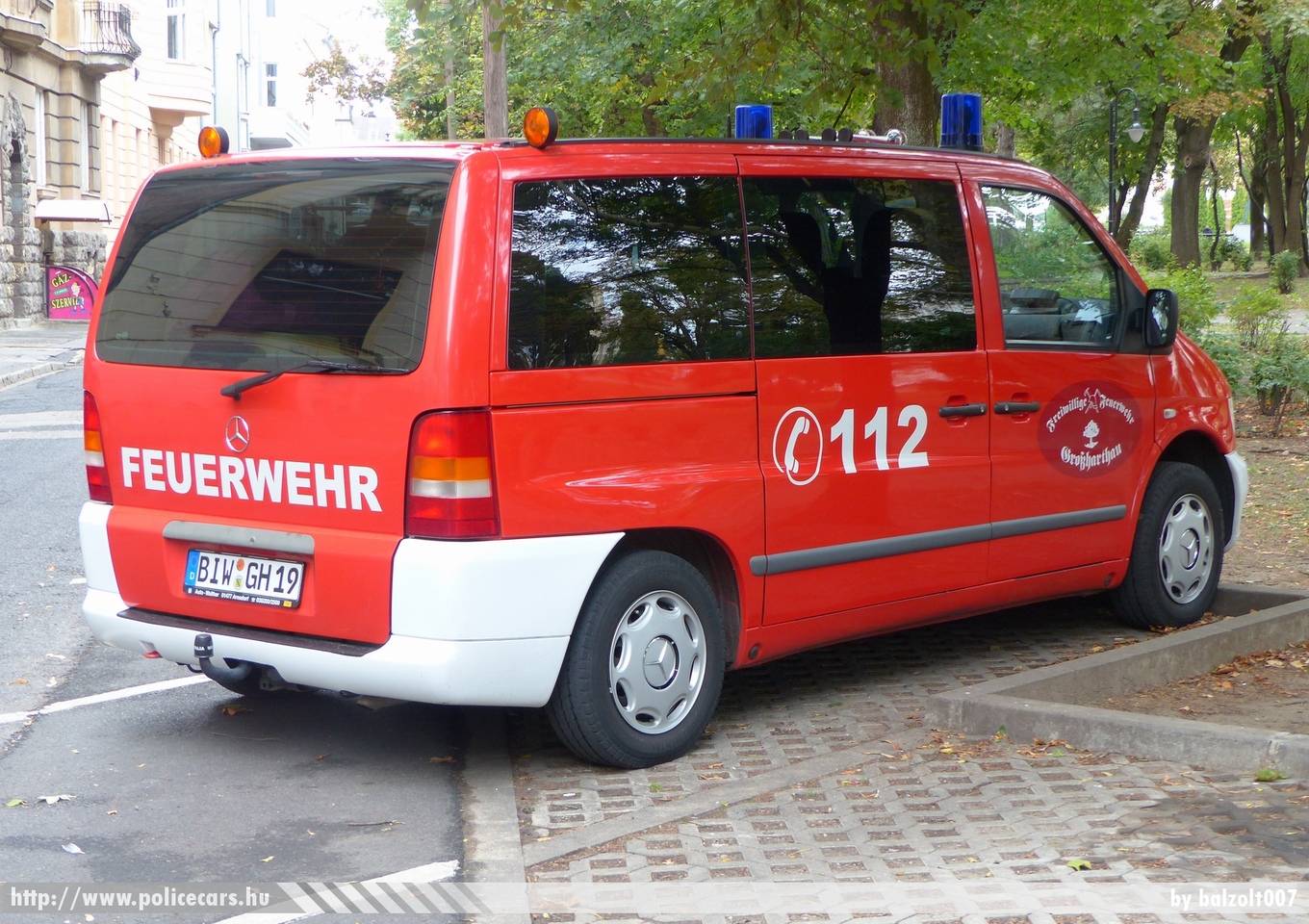 Mercedes Vito 113, fotó: balzolt007
Keywords: német Németország tûzoltó tûzoltóautó tûzoltóság Germany german fire firetruck