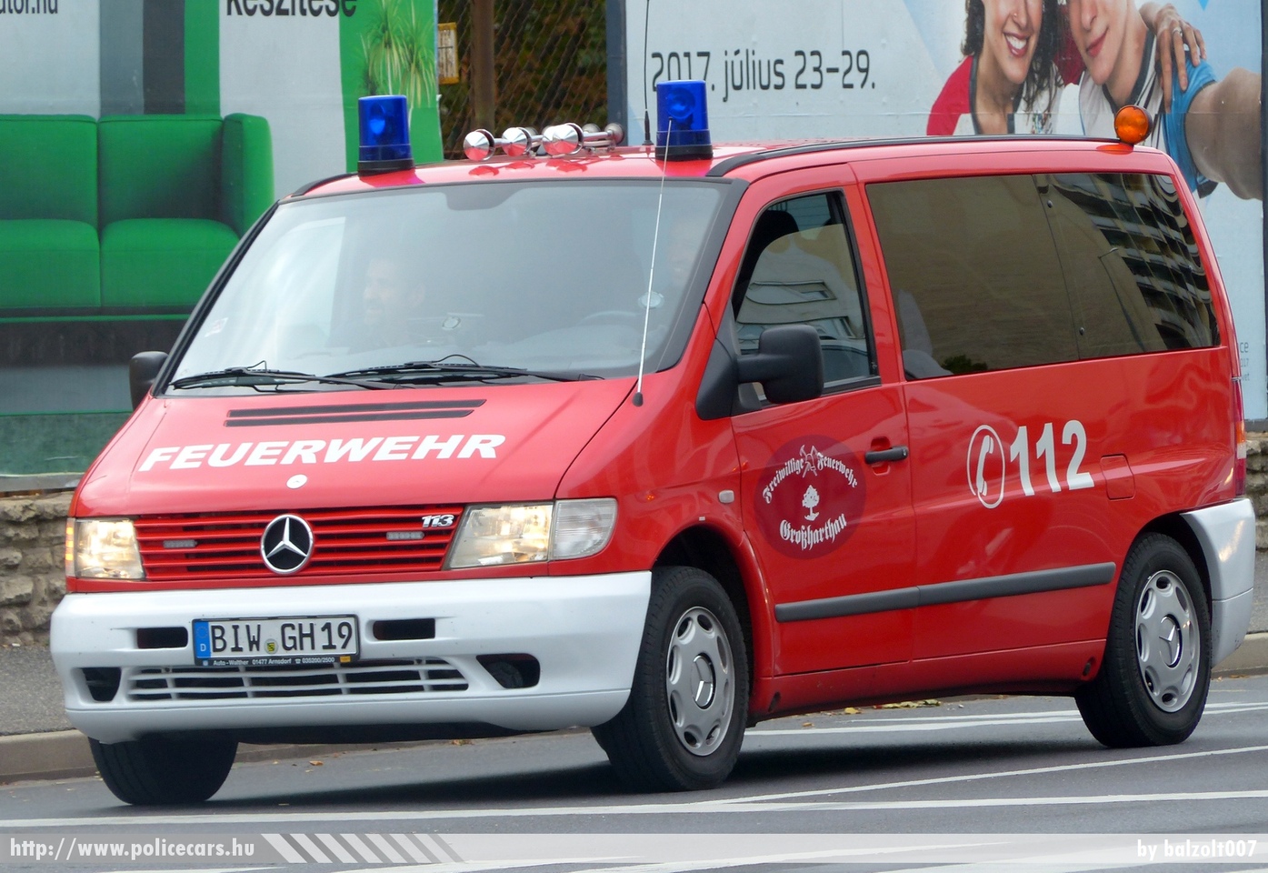 Mercedes Vito 113, fotó: balzolt007
Keywords: német Németország tûzoltó tûzoltóautó tûzoltóság Germany german fire firetruck