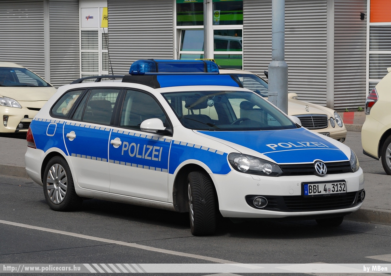 Volkswagen Golf VI Variant 1.6 TDI, Berlin, fotó: MBen
Keywords: német Németország rendőr rendőrautó rendőrség german Germany police policecar