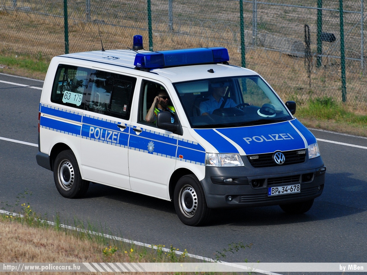 Volkswagen Transporter T5, fotó: MBen
Keywords: német Németország rendőr rendőrautó rendőrség german Germany police policecar