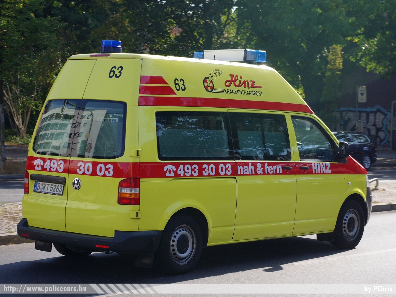 Volkswagen Transporter T5, fotó: PChris
Keywords: ambulance német Németország mentő mentőautó Germany german