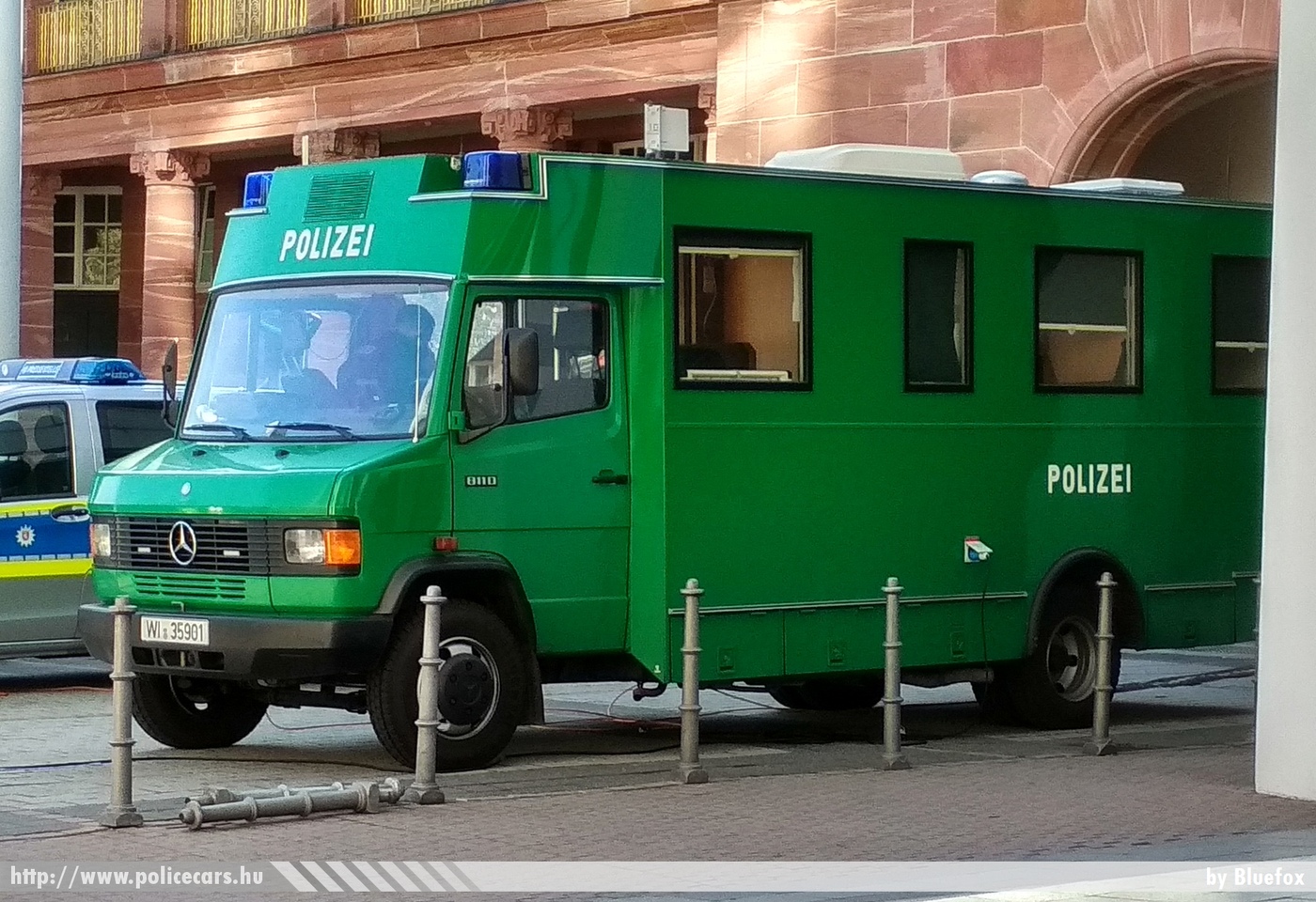 Mercedes 811D, fotó: Bluefox
Keywords: német Németország rendőr rendőrautó rendőrség german Germany police policecar