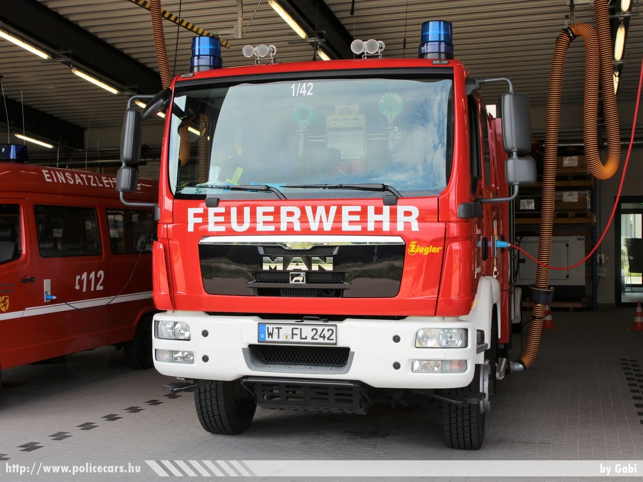 MAN, fotó: Gabi
Keywords: német Németország tûzoltó tûzoltóautó tûzoltóság Germany german fire firetruck