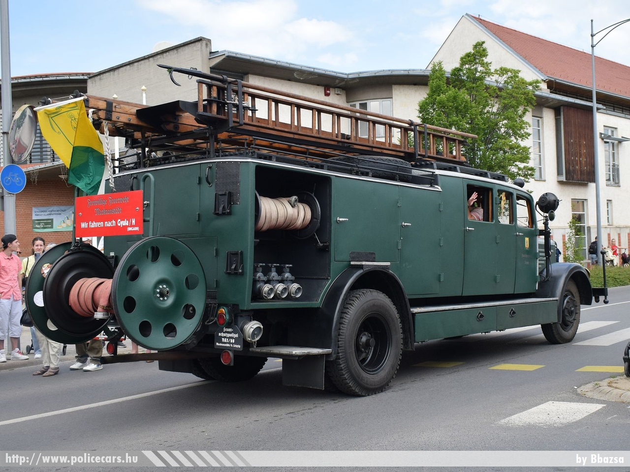 Büssing NAG 500 KS 25 Metz, Feuerschutzpolizei Leipzig, fotó: Bbazsa
Keywords: német Németország tûzoltó tûzoltóautó tûzoltóság Germany german fire firetruck