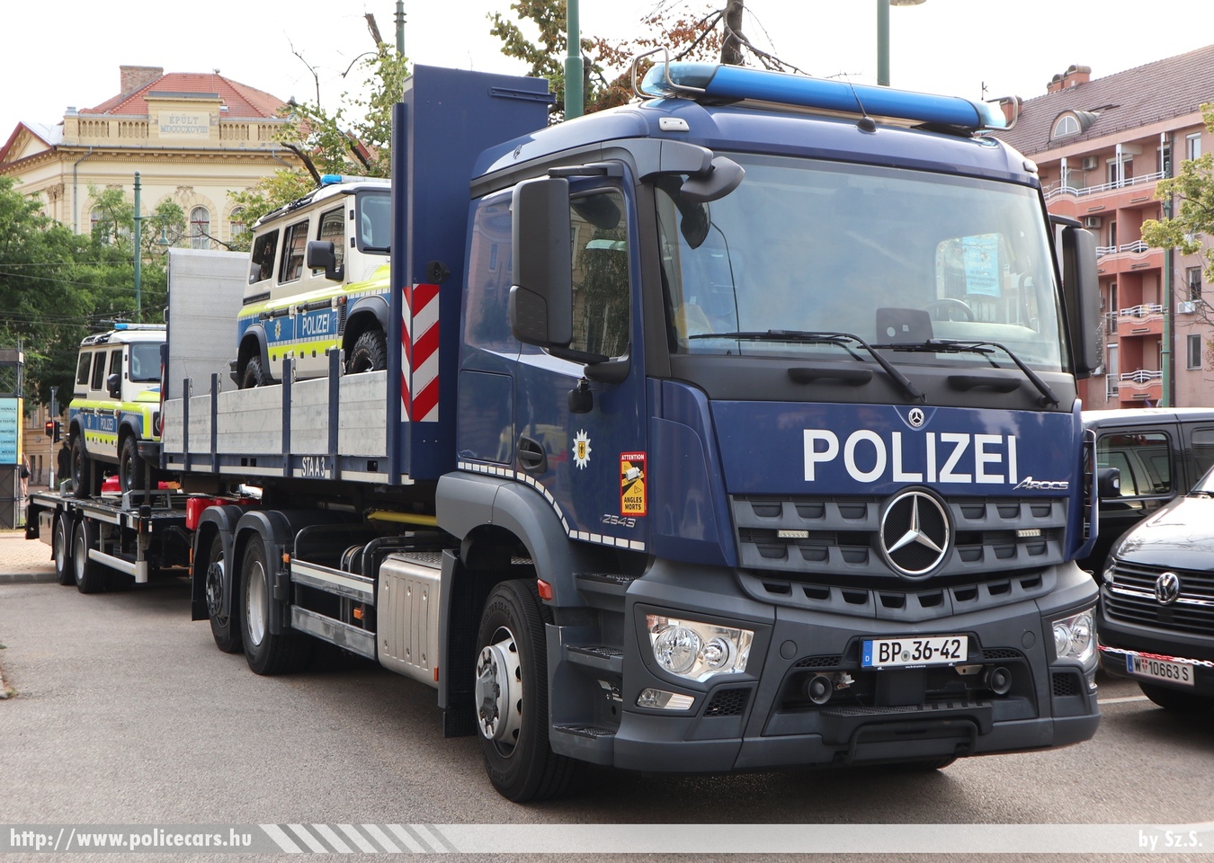 Mercedes Arocs 2543, Bundespolizei, fotó: Sz.S.
Keywords: német Németország rendőr rendőrautó rendőrség german Germany police policecar