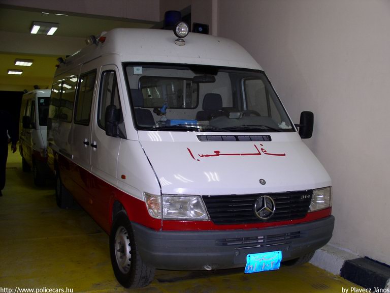 Mercedes-Benz Sprinter 314, fotó: Plavecz János
Keywords: Egyiptom egyiptomi mentő mentőautó