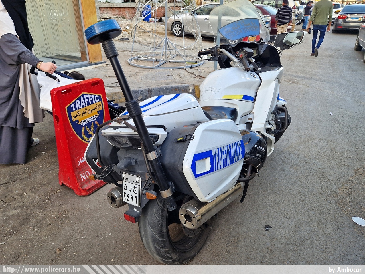 Yamaha FJR1300, Traffic Police, fotó: Ambucar
Keywords: rendőr rendőrmotor rendőrség egyiptomi Egyiptom egypt policebike police policemotorcycle
