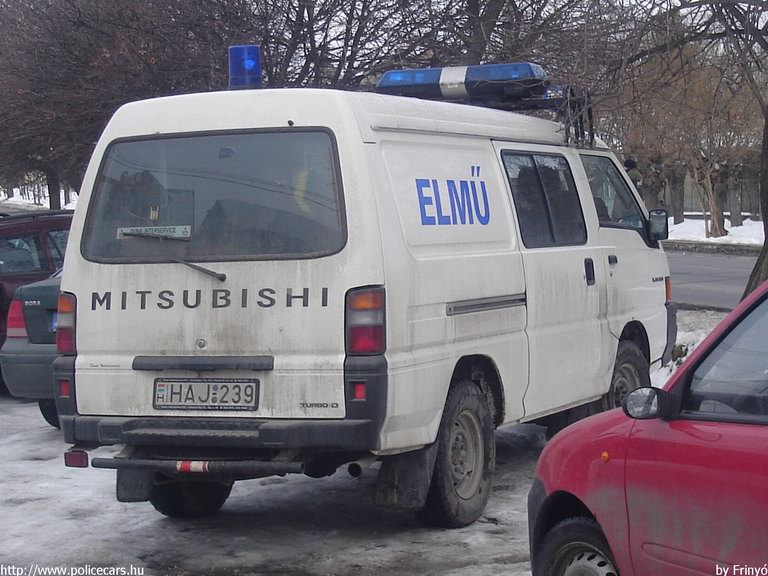 Mitsubishi L300, fotó: Frinyó
Keywords: ELMÛ elektromos mûvek HAJ-239