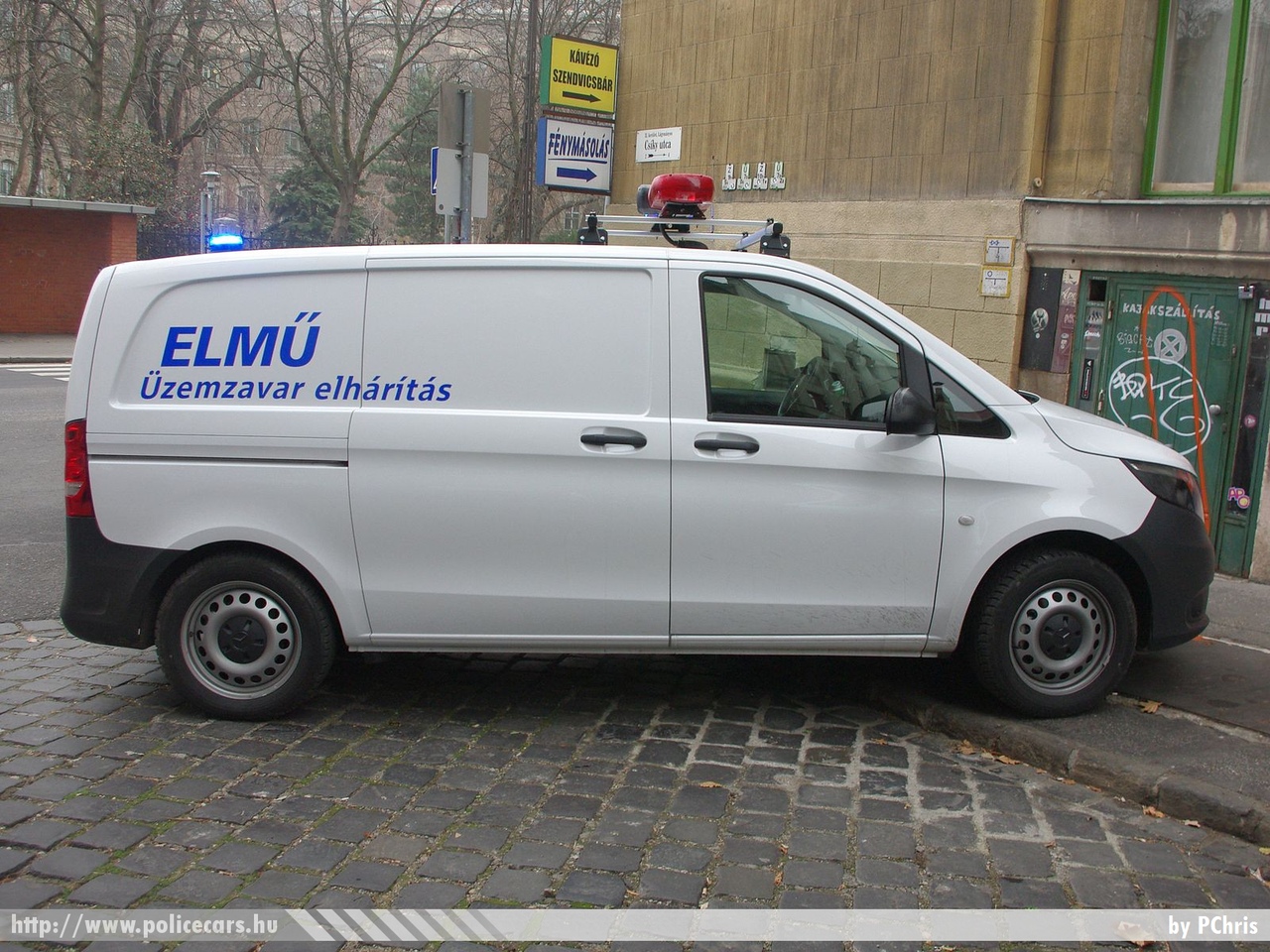Mercedes-Benz Vito 114 Bluetec 4x4, fotó: PChris
Keywords: ELMÛ elektromos mûvek NRK-509