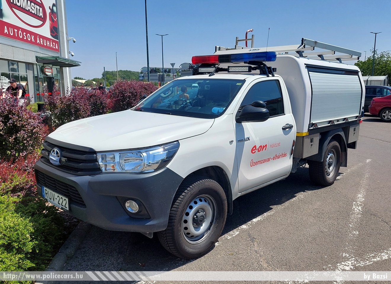 Toyota Hilux, E.ON Hálózat, fotó: Bazsi
Keywords: ELMŰ EON elektromos mûvek RUV-222