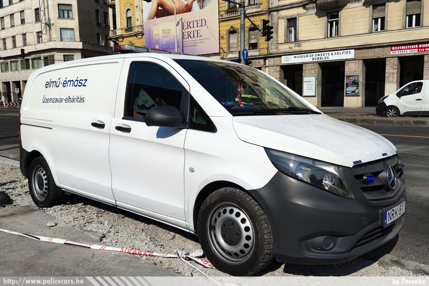 Mercedes-Benz Vito III 114 Bluetec 4x4, ELMŰ-ÉMÁSZ, fotó: Zaronka
Keywords: ELMŰ elektromos művek NRK-511
