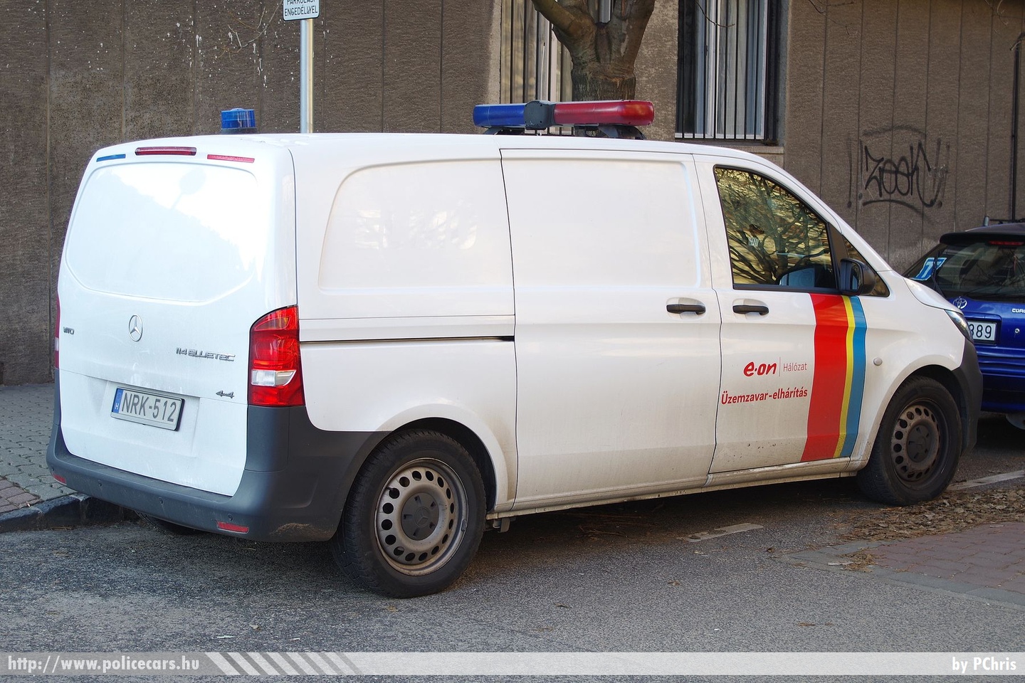 Mercedes-Benz Vito III 114 Bluetec 4x4, ELMŰ Hálózati Kft. (E.ON Hungária), fotó: PChris
Keywords: ELMŰ EON elektromos művek NRK-512