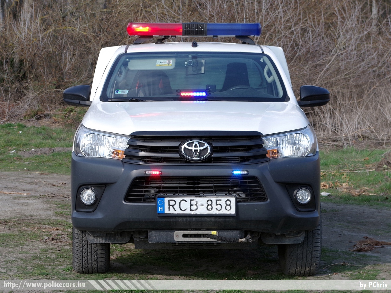 Toyota Hilux, ELMŰ Hálózati Kft. (E.ON Hungária), fotó: PChris
Keywords: ELMŰ EON elektromos művek RCB-858