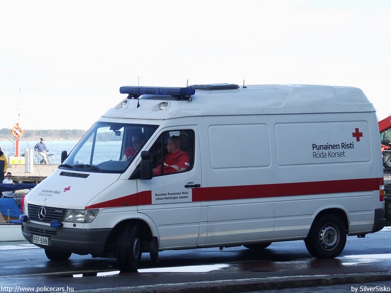 Mercedes-Benz Sprinter, fotó: SilverSisko
Keywords: mentő mentőautó finn Finnország