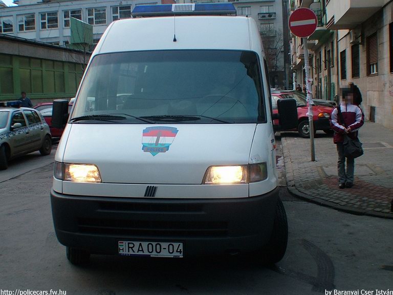 Fiat Ducato, fotó: Baranyai Cser István
Keywords: rendőr rendőrautó rendőrség RA00-04