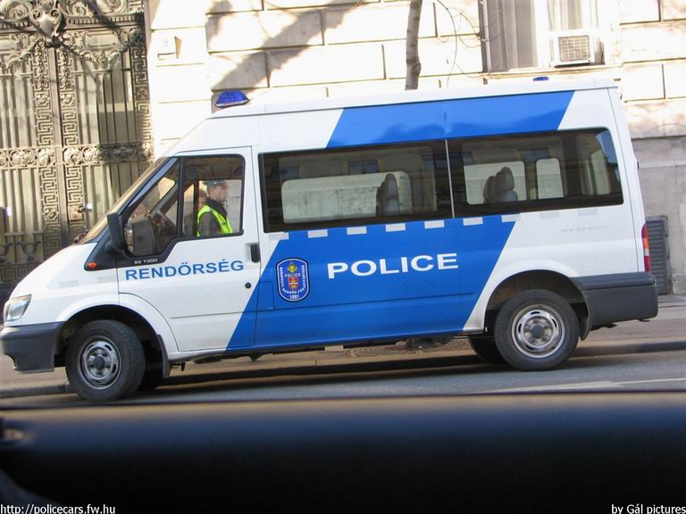 Ford Transit, fotó: Gál András
Keywords: rendőrség rendőrautó rendőr magyar Magyarország