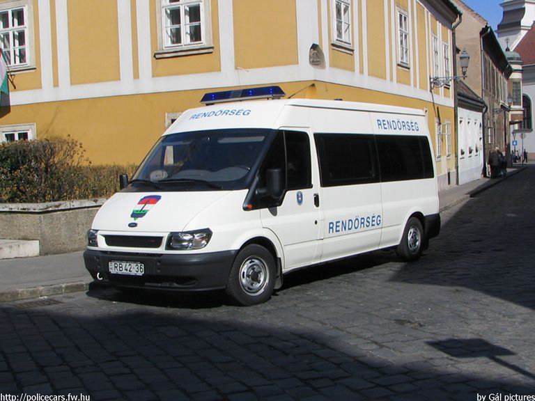 Ford Transit, fotó: Gál András
Keywords: rendőrség rendőrautó rendőr magyar Magyarország RB42-36