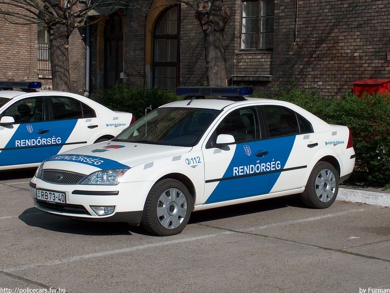 Ford Mondeo, fotó: Furman
Keywords: rendőrség rendőrautó rendőr magyar Magyarország RB73-40
