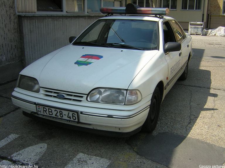 Ford Scorpio, fotó: Gzozzo pictures
Keywords: rendőrség rendőrautó rendőr magyar Magyarország RB28-46