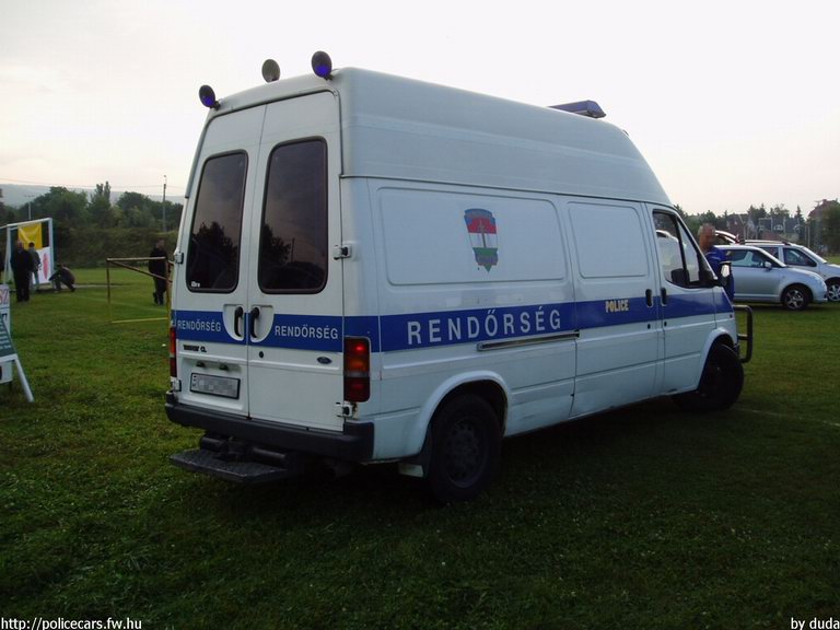 Ford Transit, fotó: duda
Keywords: rendőrség rendőrautó rendőr magyar Magyarország