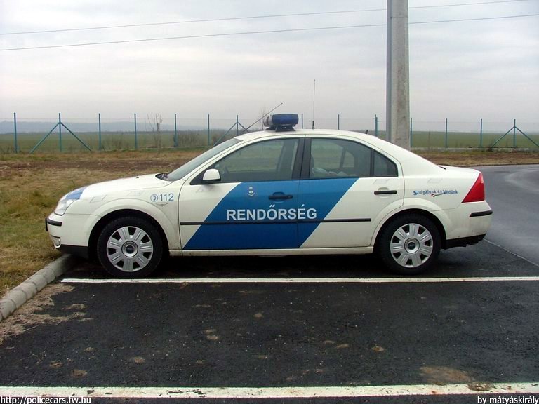 Ford Mondeo, fotó: mátyáskirály
Keywords: rendőrség rendőrautó rendőr magyar Magyarország RB73-27