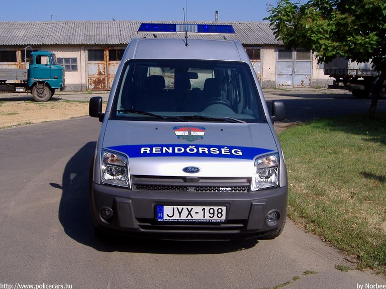 Ford Tourneo, fotó: Norbee
Keywords: rendőrség rendőrautó rendőr magyar Magyarország JYX-198