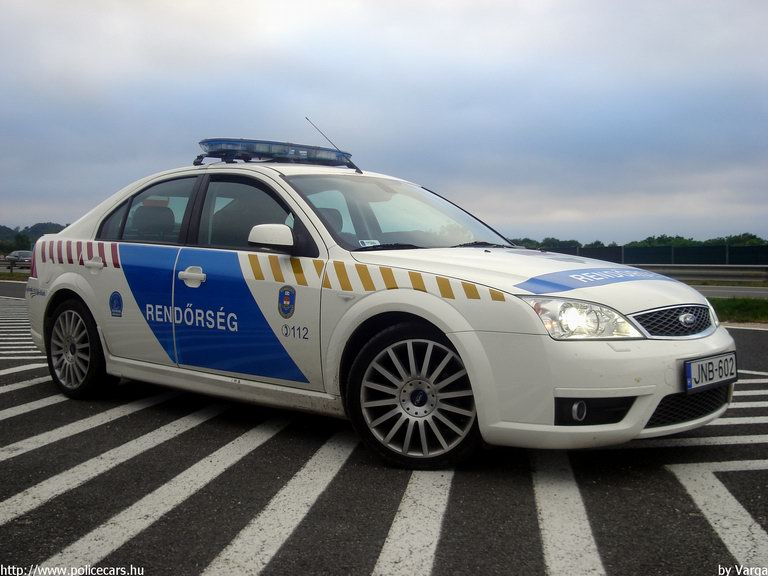 Ford Mondeo ST, fotó: Varga
Keywords: rendőrség rendőrautó rendőr magyar Magyarország JNB-602