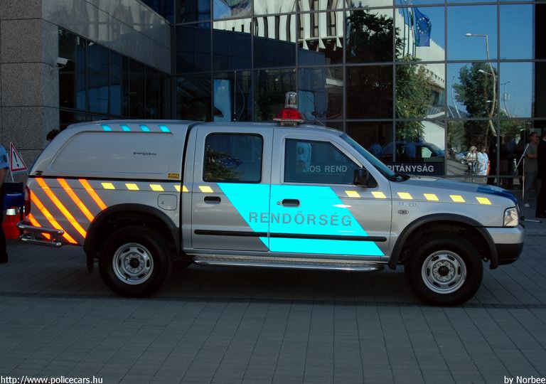 Ford Ranger, fotó: Norbee
Keywords: rendőrség rendőrautó rendőr magyar Magyarország RB73-78