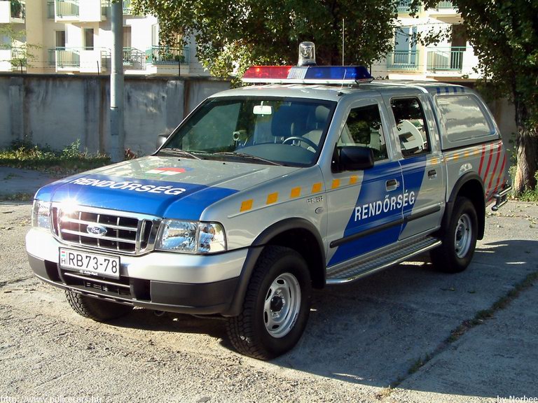 Ford Ranger, Pest Megyei Rendõr-fõkapitányság, fotó: Norbee
Keywords: rendőrség rendőrautó rendőr magyar Magyarország Rb73-78