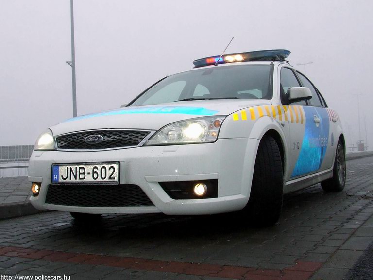 Ford Mondeo ST
Keywords: rendőrség rendőrautó rendőr magyar Magyarország JNB-602