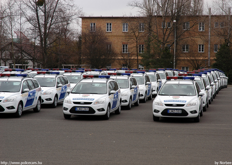 Ford Focus, fotó: Norbee
Keywords: rendőrség rendőrautó rendőr magyar Magyarország