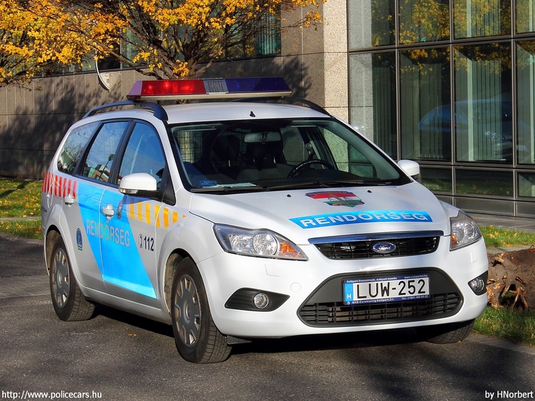 Ford Focus, fotó: HNorbert
Keywords: rendőrautó rendőrség rendőr magyar Magyarország LUW-252