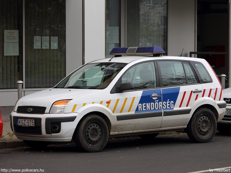 Ford Fusion, fotó: HNorbert
Keywords: rendőr rendőrautó rendőrség magyar Magyarország KGZ-575