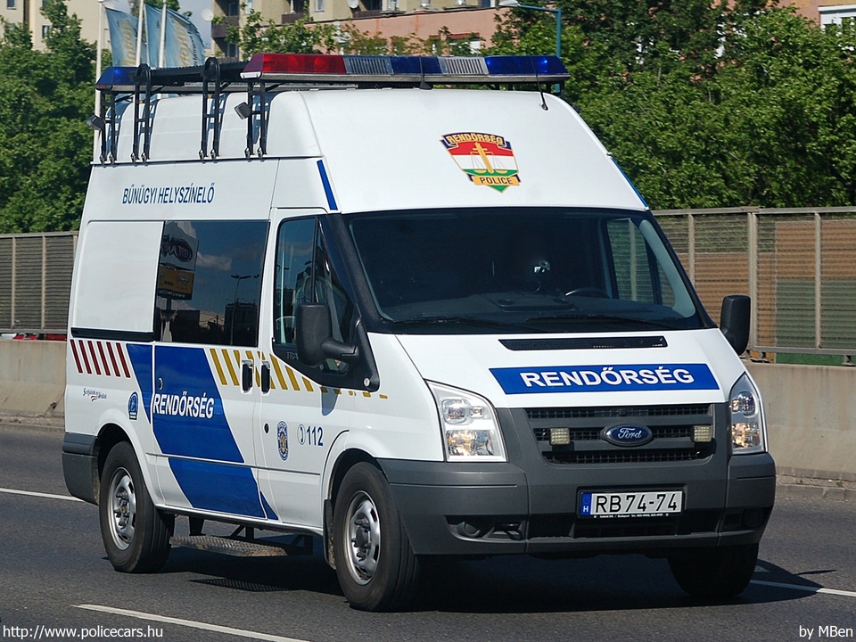 Ford Transit, fotó: MBen
Keywords: rendőrautó rendőrség rendőr magyar Magyarország RB74-74