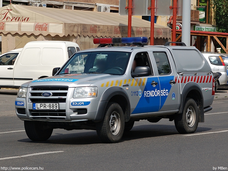 Ford Ranger, fotó: MBen
Keywords: rendőr rendőrautó rendőrség magyar Magyarország LPR-889 hungarian Hungary police policecar