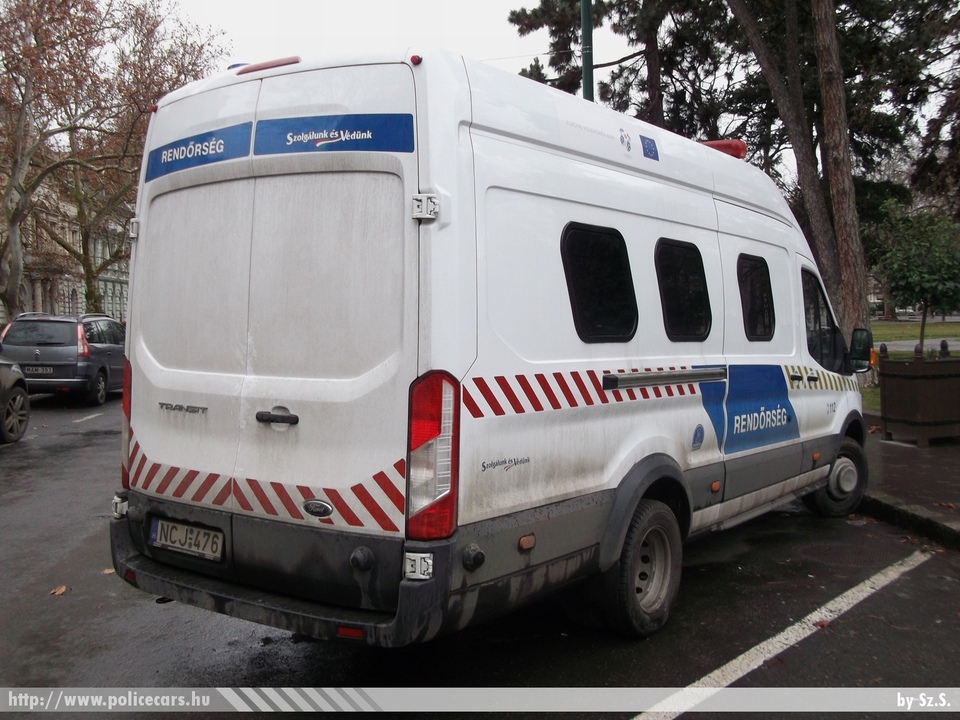 Ford Transit Jumbo, fotó: Sz.S.
Keywords: rendőr rendőrautó rendőrség magyar Magyarország hungarian Hungary police policecar NCJ-476