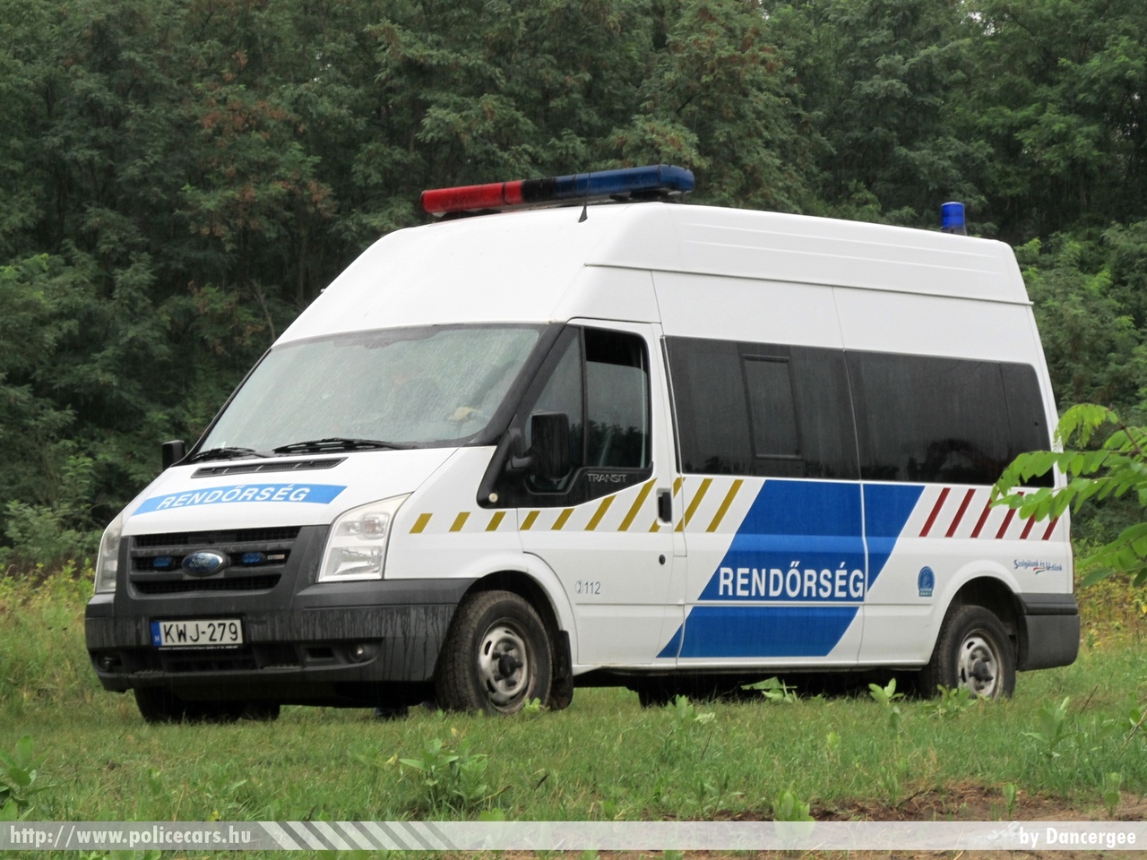 Ford Transit, fotó: Dancergee
Keywords: rendőr rendőrautó rendőrség magyar Magyarország hungarian Hungary police policecar KWJ-279
