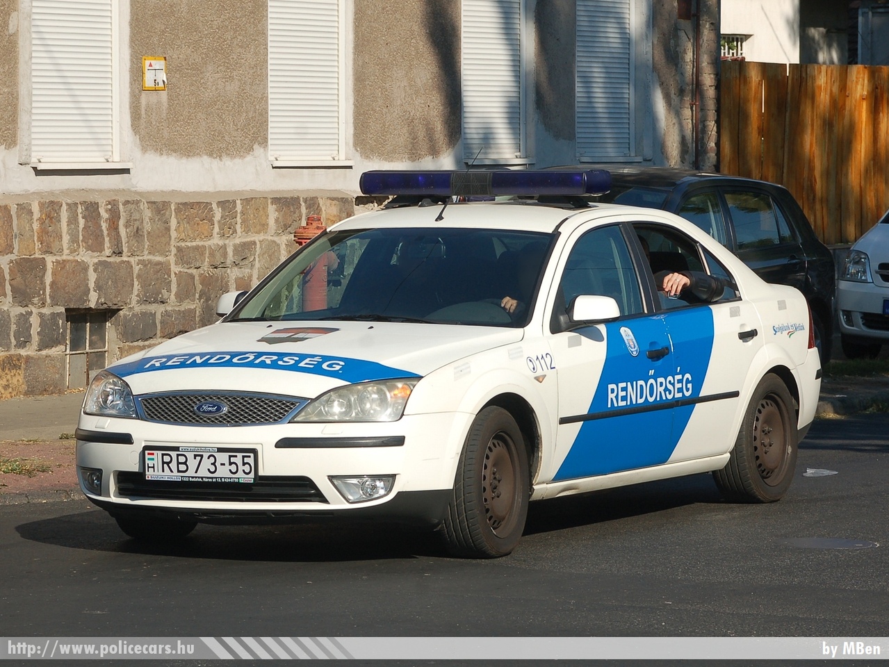 Ford Mondeo, fotó: MBen
Keywords: rendőr rendőrautó rendőrség magyar Magyarország hungarian Hungary police policecar RB73-55
