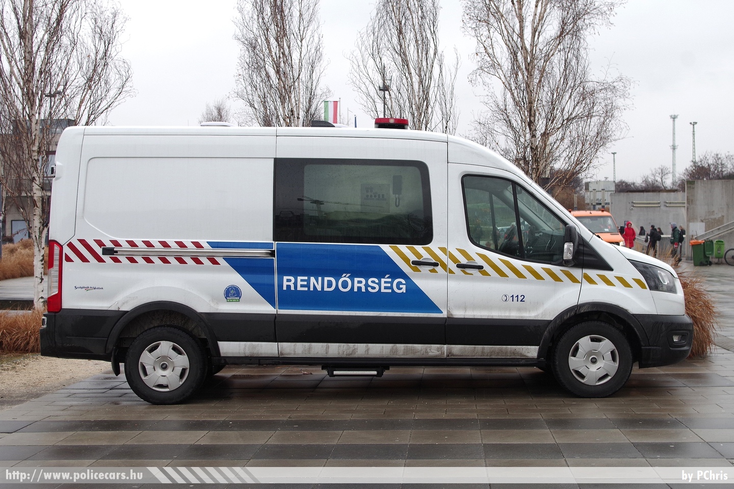 Ford Transit, fotó: PChris
Keywords: rendőr rendőrautó rendőrség magyar Magyarország hungarian Hungary police policecar AIGO-901