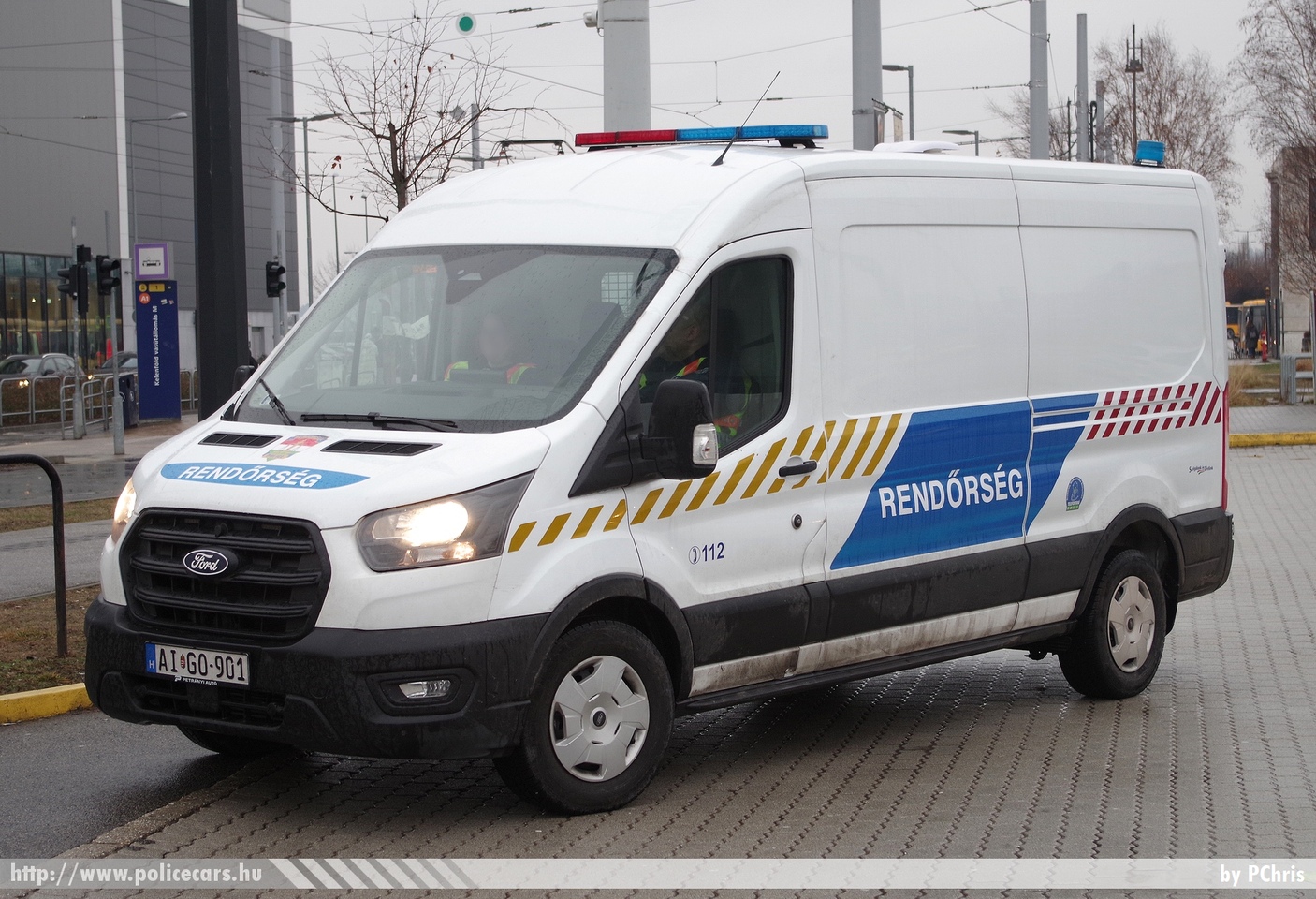 Ford Transit, fotó: PChris
Keywords: rendőr rendőrautó rendőrség magyar Magyarország hungarian Hungary police policecar AIGO-901