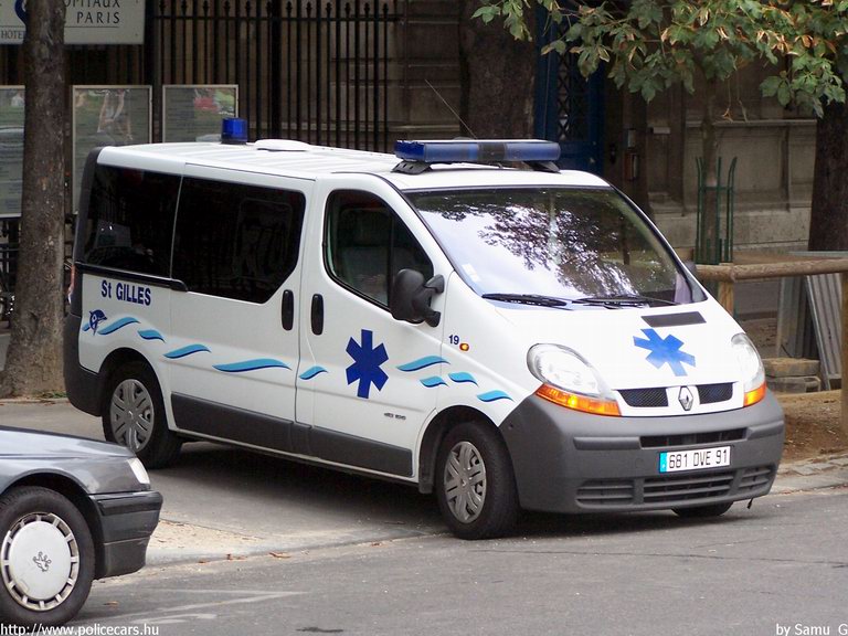 Renault Trafic, fotó: Samu_G 
Keywords: mentő mentőautó Franciaország francia