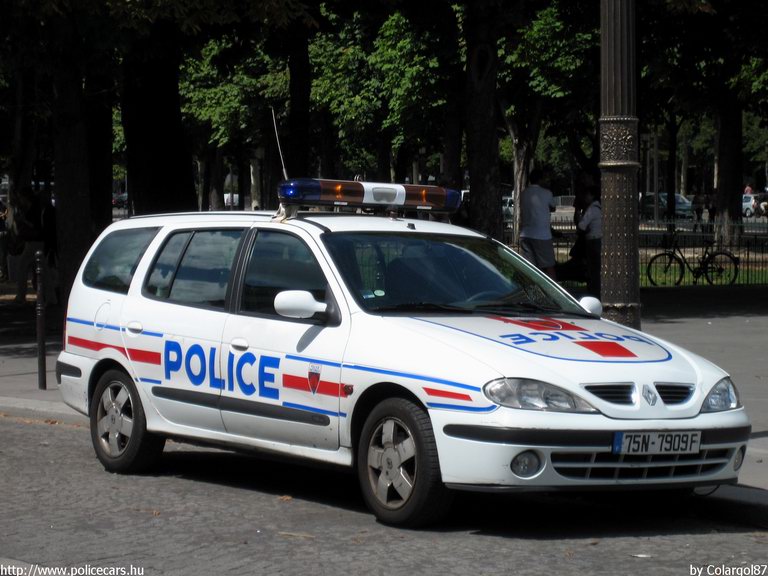 Renault Megane, fotó: Colargol87
Keywords: rendőr rendőrautó rendőrség Franciaország francia