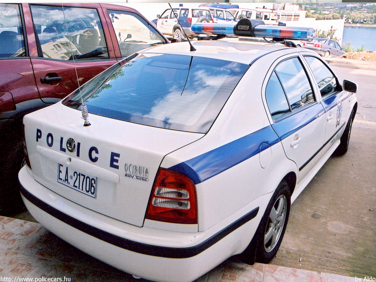 Skoda Octavia, fotó: Aldo
Keywords: görög Görögország rendőr rendőrség rendőrautó