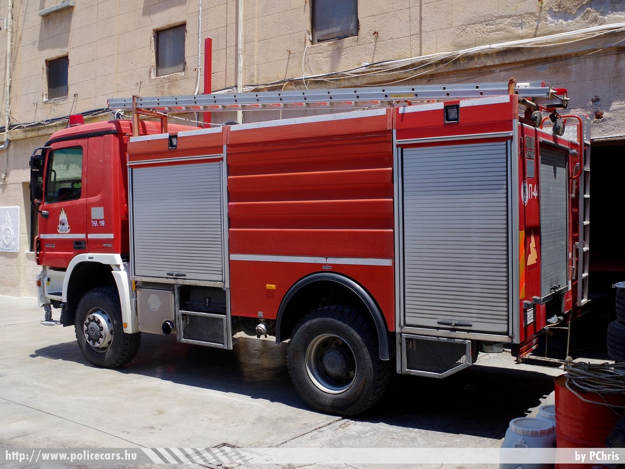 Mercedes-Benz Actros 1836, Rodosz, fotó: PChris
Keywords: görög Görögország tûzoltó tûzoltóautó tûzoltóság Greece greek fire firetruck