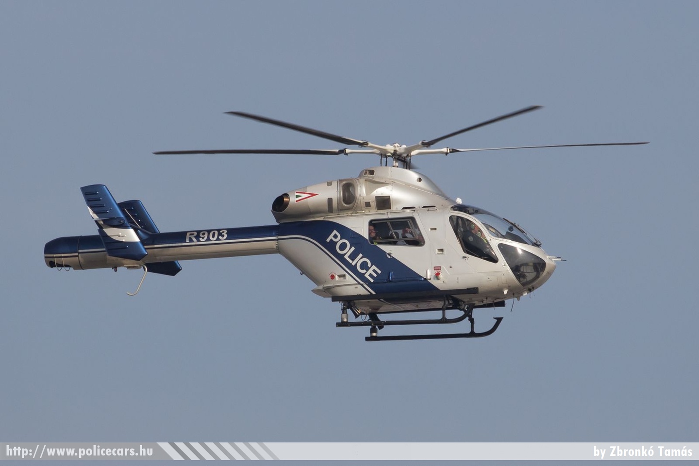 McDonnell Douglas MD-902 Explorer, fotó: Zbronkó Tamás
Keywords: rendőr rendőrhelikopter helikopter rendőrség magyar Magyarország hungarian Hungary police helicopter R903