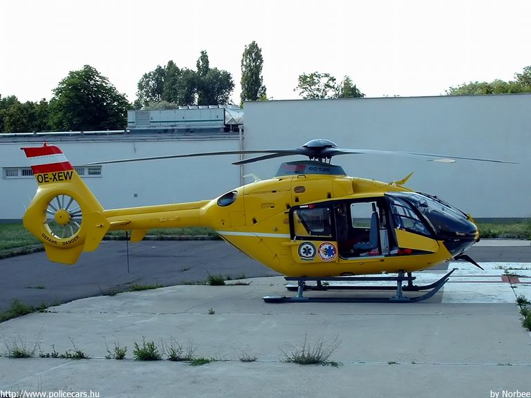 Eurocopter EC-135 T-2, Országos Mentõszolgálat, fotó: Norbee
Keywords: helikopter mentő mentőhelikopter OMSZ magyar Magyarország