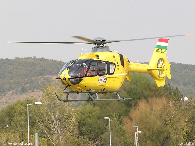 Eurocopter EC-135 T-2, Országos Mentõszolgálat, fotó: LBalázs
Keywords: helikopter mentő mentőhelikopter OMSZ magyar Magyarország
