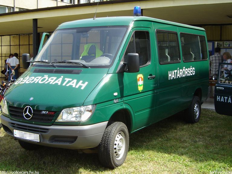 Mercedes-Benz Sprinter 313 CDI 4x4, fotó: Firetrucks
Keywords: határőrség hőr határőr magyar Magyarország border guard hungarian Hungary
