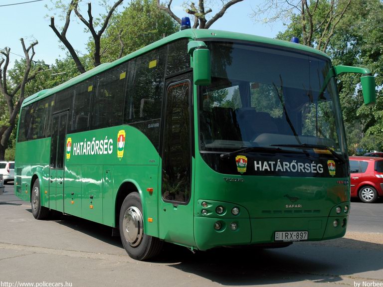 Temsa Safari, fotó: Norbee
Keywords: határőrség hőr határőr magyar Magyarország border guard hungarian Hungary IRX-897