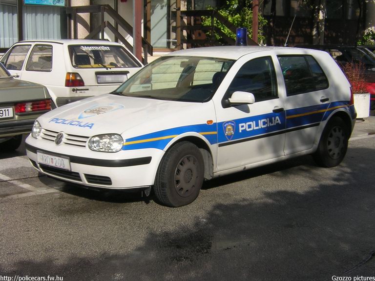 Volkswagen Golf IV, fotó: Gzozzo pictures
Keywords: Horvátország rendőrség rendőrautó horvát rendőr policecar police Croatia croatian